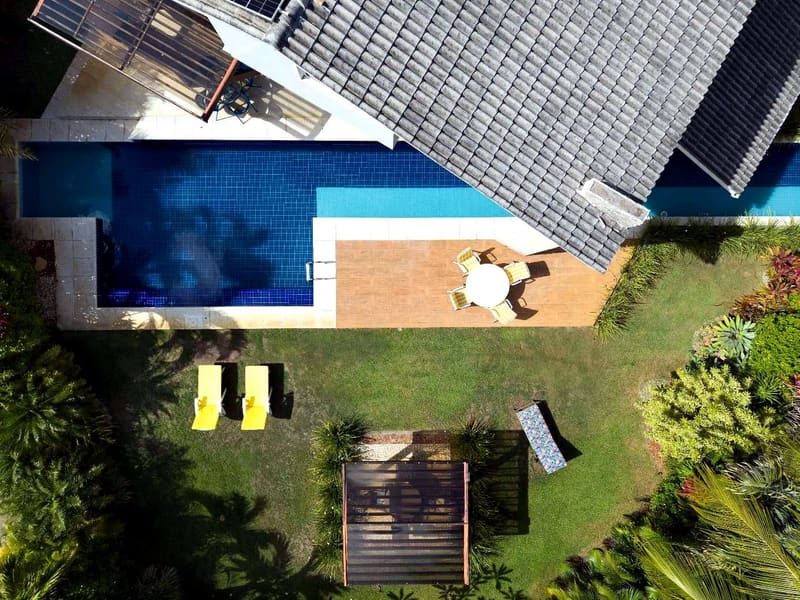 Aerial view of the house, pool and garden