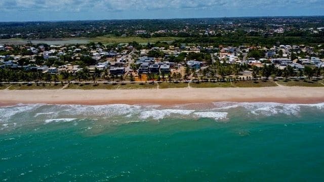 Guarajuba beach from above