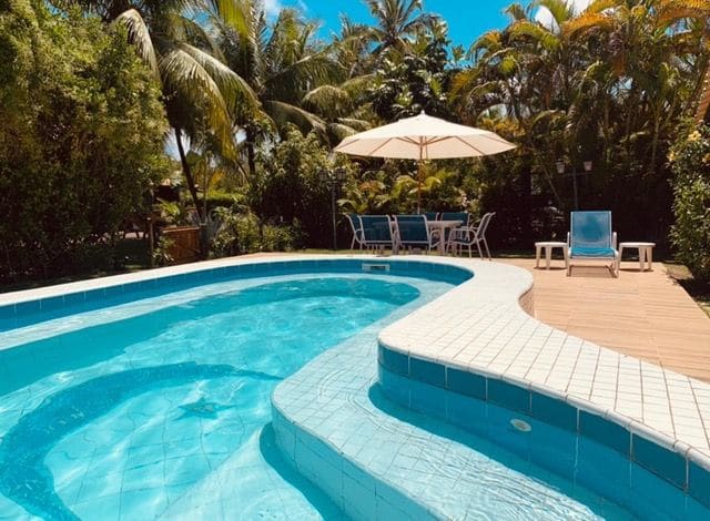 Pool and garden of the beach house in Praia do Forte