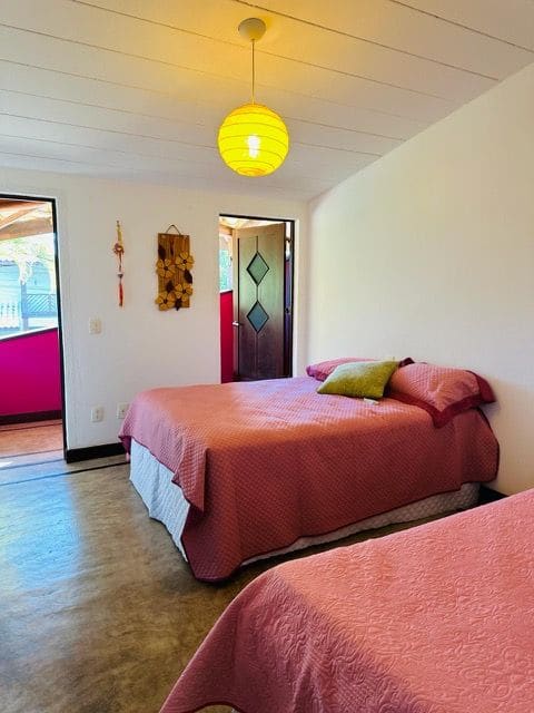 Bedroom with twin beds