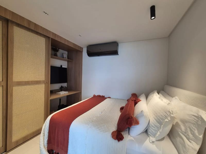 En-suite bedroom