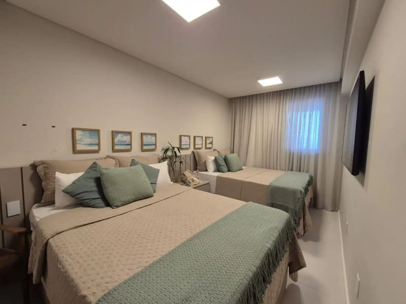En-suite bedroom