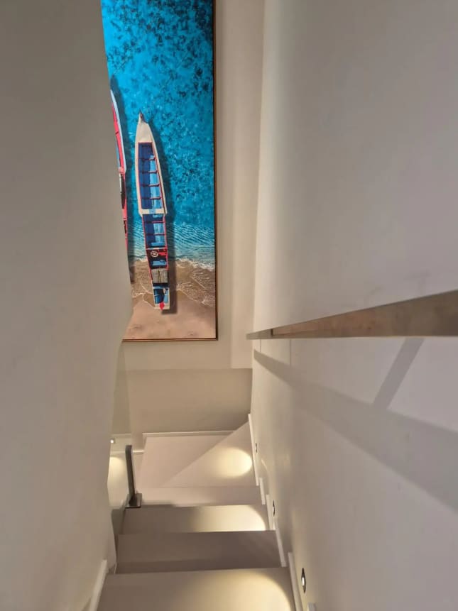 Illuminated staircase