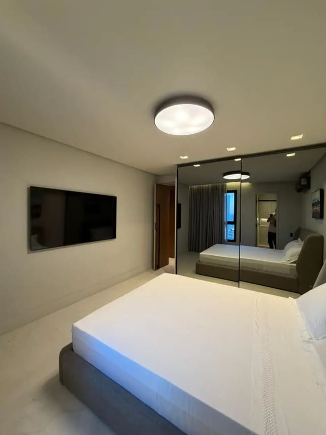 En-suite bedroom