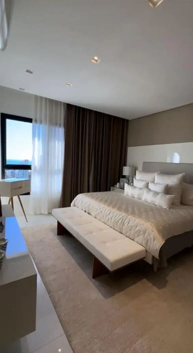 Master en-suite bedroom
