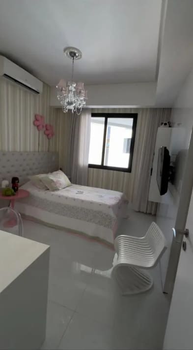 En-suite bedroom
