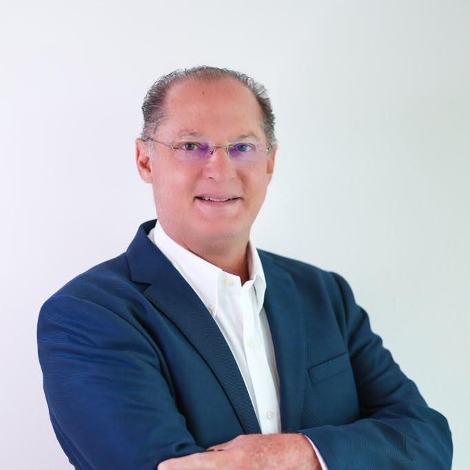 Daniel Muller, licensed real estate agent