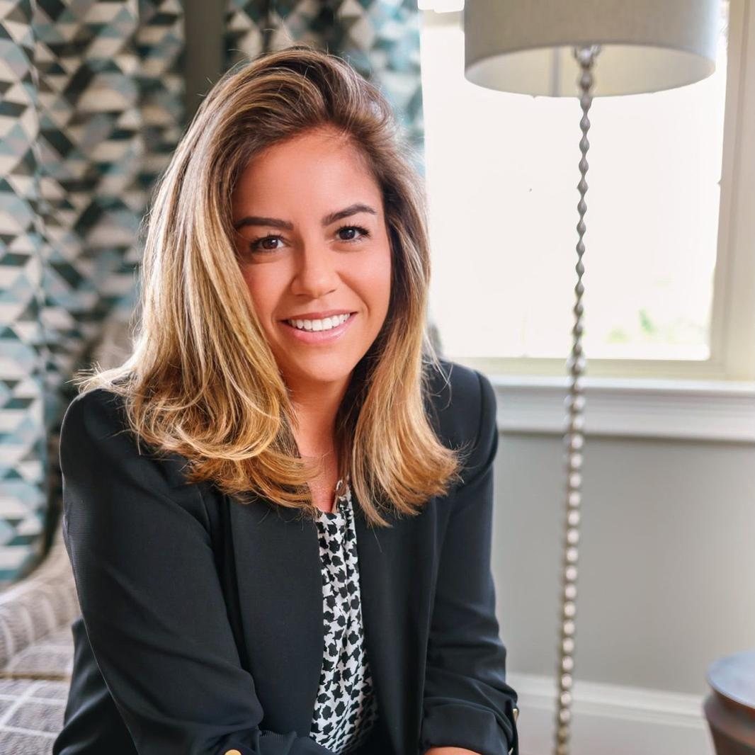 Maria Kruschewsky Muller, licensed real estate agent